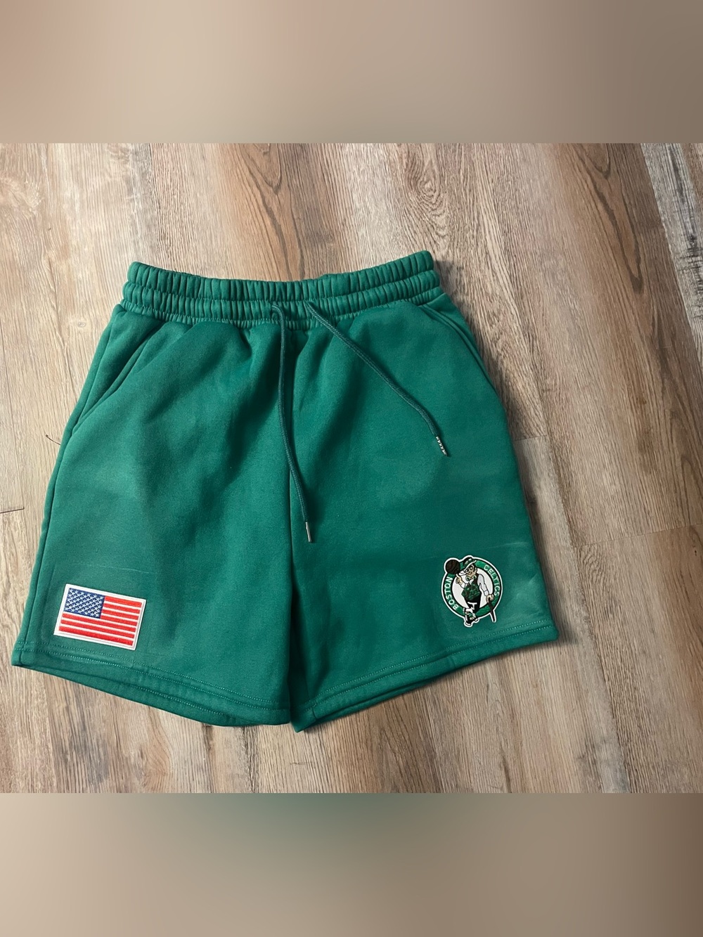 Rare Boston Celtics Men’s Athletic Drawstring Shorts size M